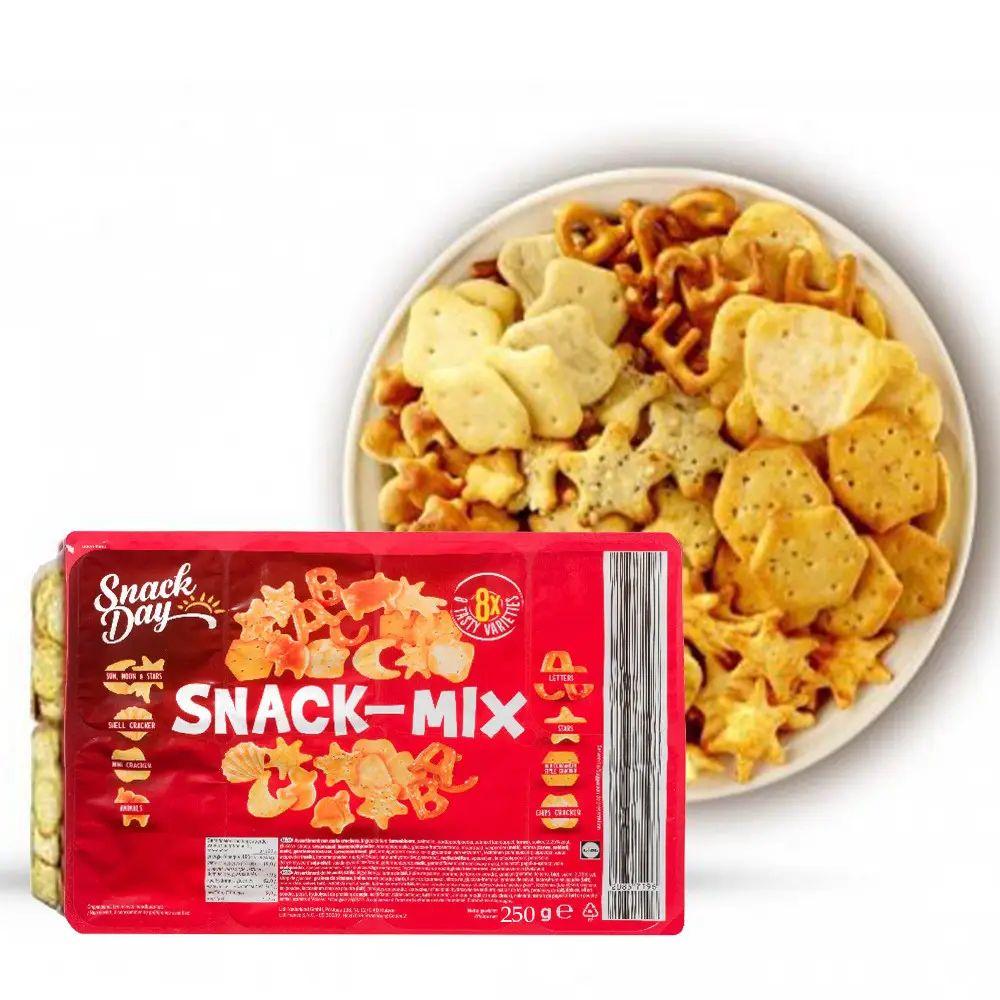 Печиво снеки Асорті з літерами Snack Day Snack Mix ABC 8x Снек Дей мікс крекерів 8 видів Блістер бокс 250г